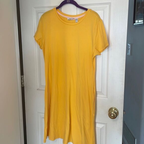 T shirt dress  - Picture 1 of 3